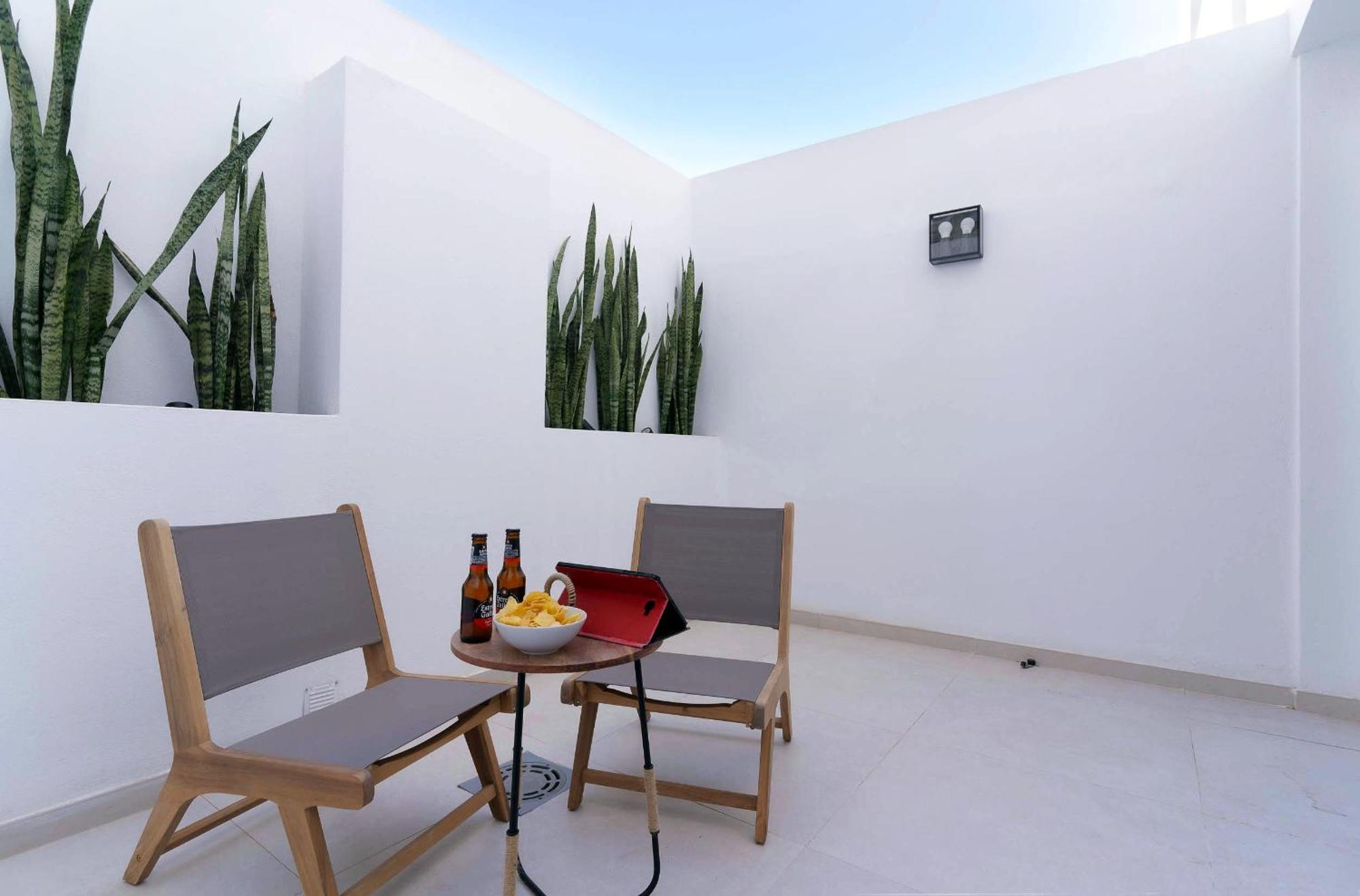 Blue Marina Suites - Boutique Apartments Arrecife  Ngoại thất bức ảnh